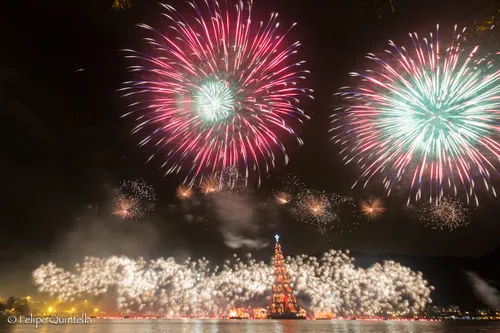 Fireworks at the opening ceremony of the Rodrigo de Freitas floating Christmas tree